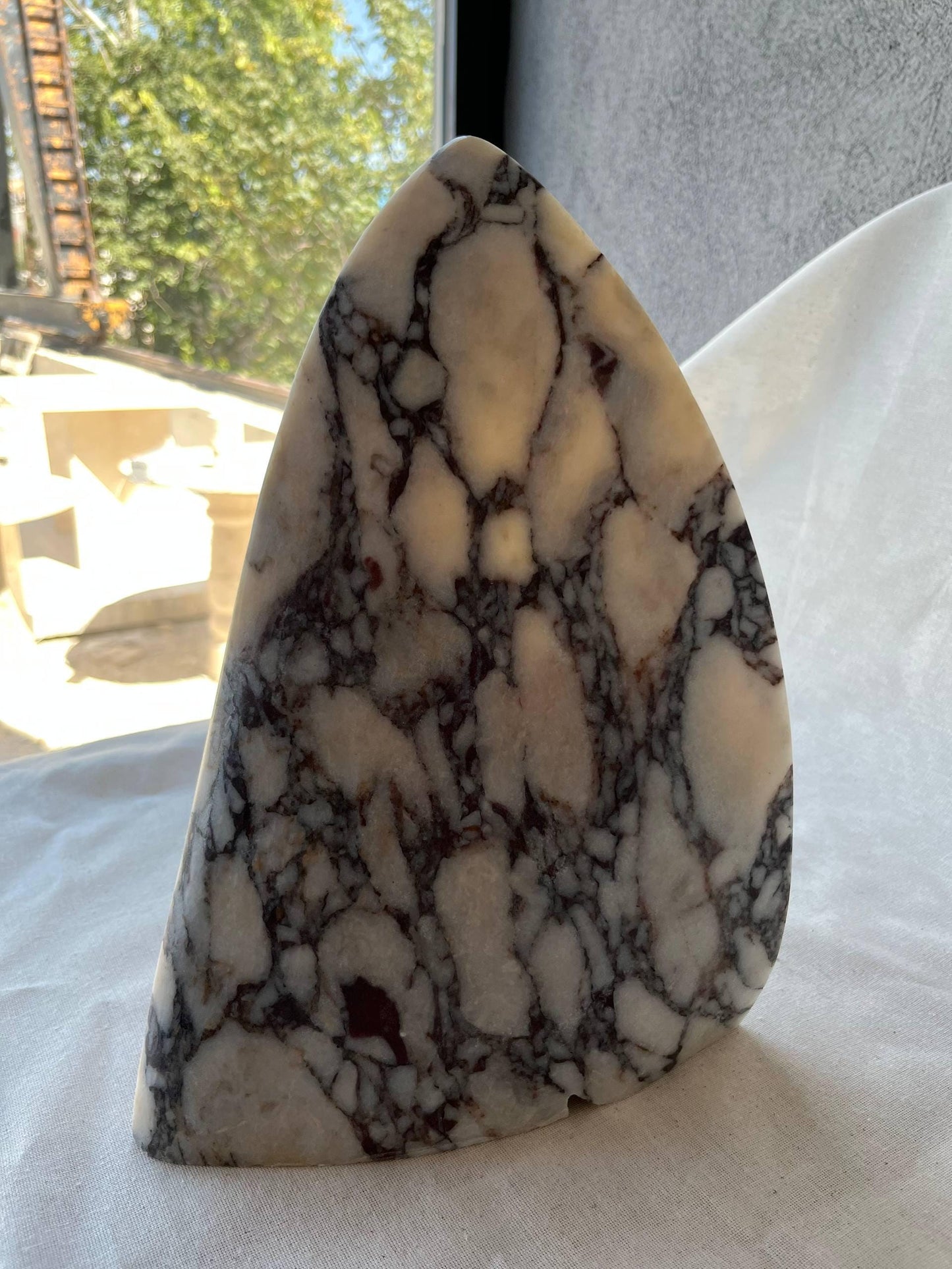 Calacatta Viola Marble Lampshade: Handcrafted Desk Lamp, Minimalist Lighting