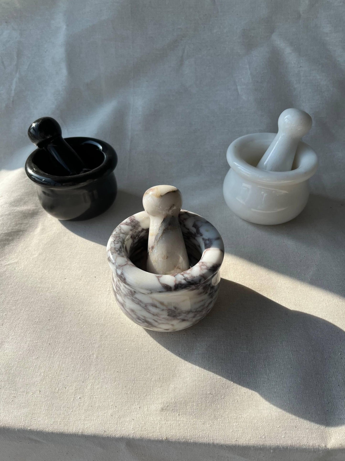Calacatta Viola Marble Mortar and Pestle: Italian Kitchen Decor