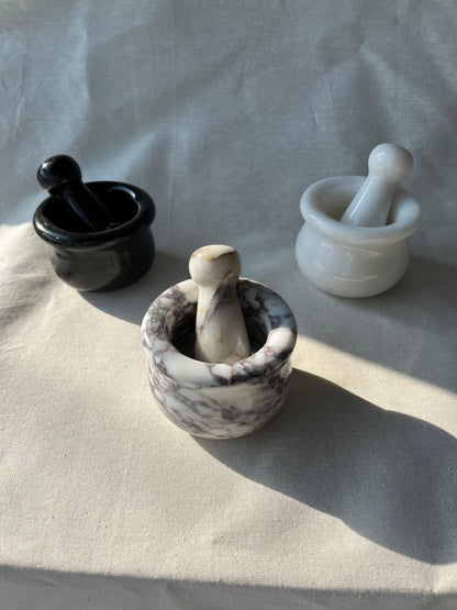 Calacatta Viola Marble Mortar and Pestle: Italian Kitchen Decor