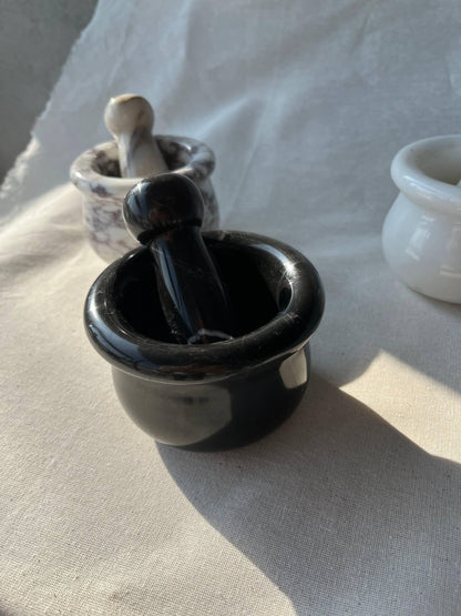 Calacatta Viola Marble Mortar and Pestle: Italian Kitchen Decor