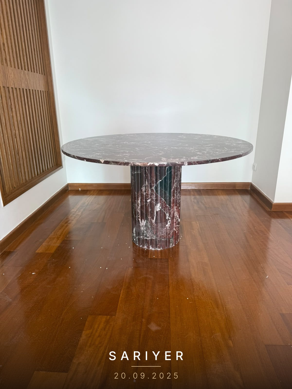 Fluted Ayaklı Rosso Levanto Yemek Masası - 130 cm - M3