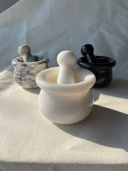 Calacatta Viola Marble Mortar and Pestle: Italian Kitchen Decor