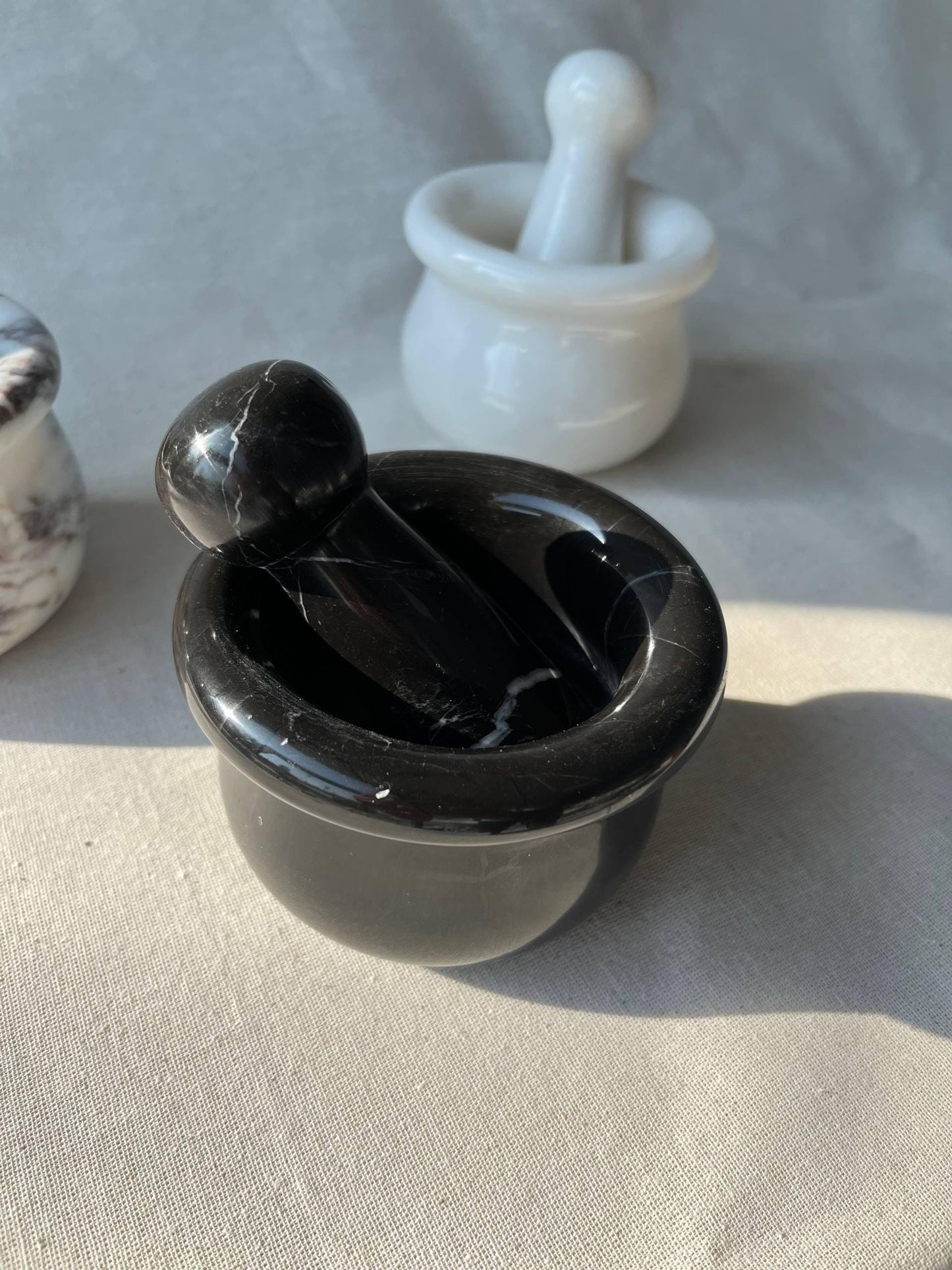 Calacatta Viola Marble Mortar and Pestle: Italian Kitchen Decor