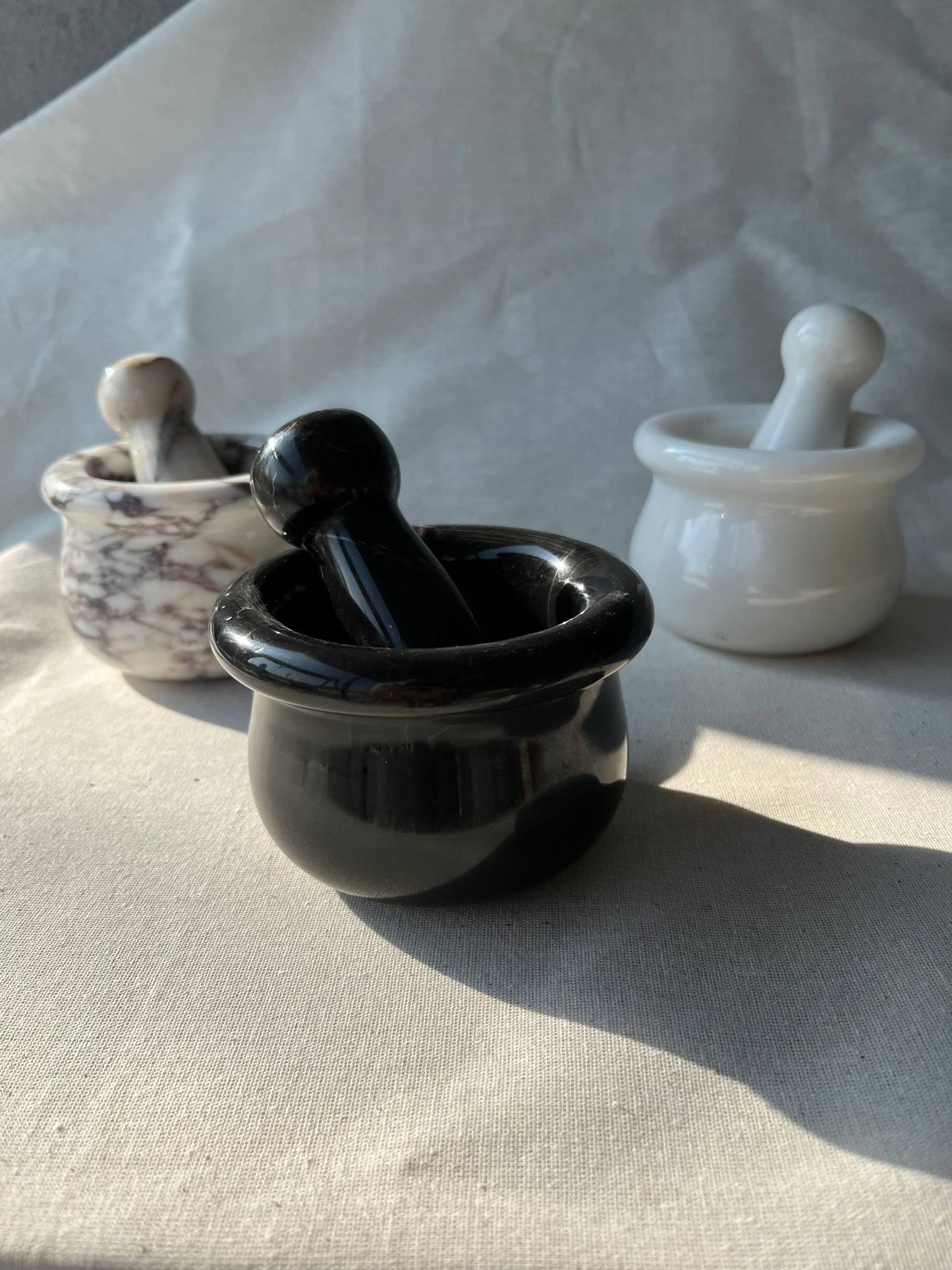 Calacatta Viola Marble Mortar and Pestle: Italian Kitchen Decor