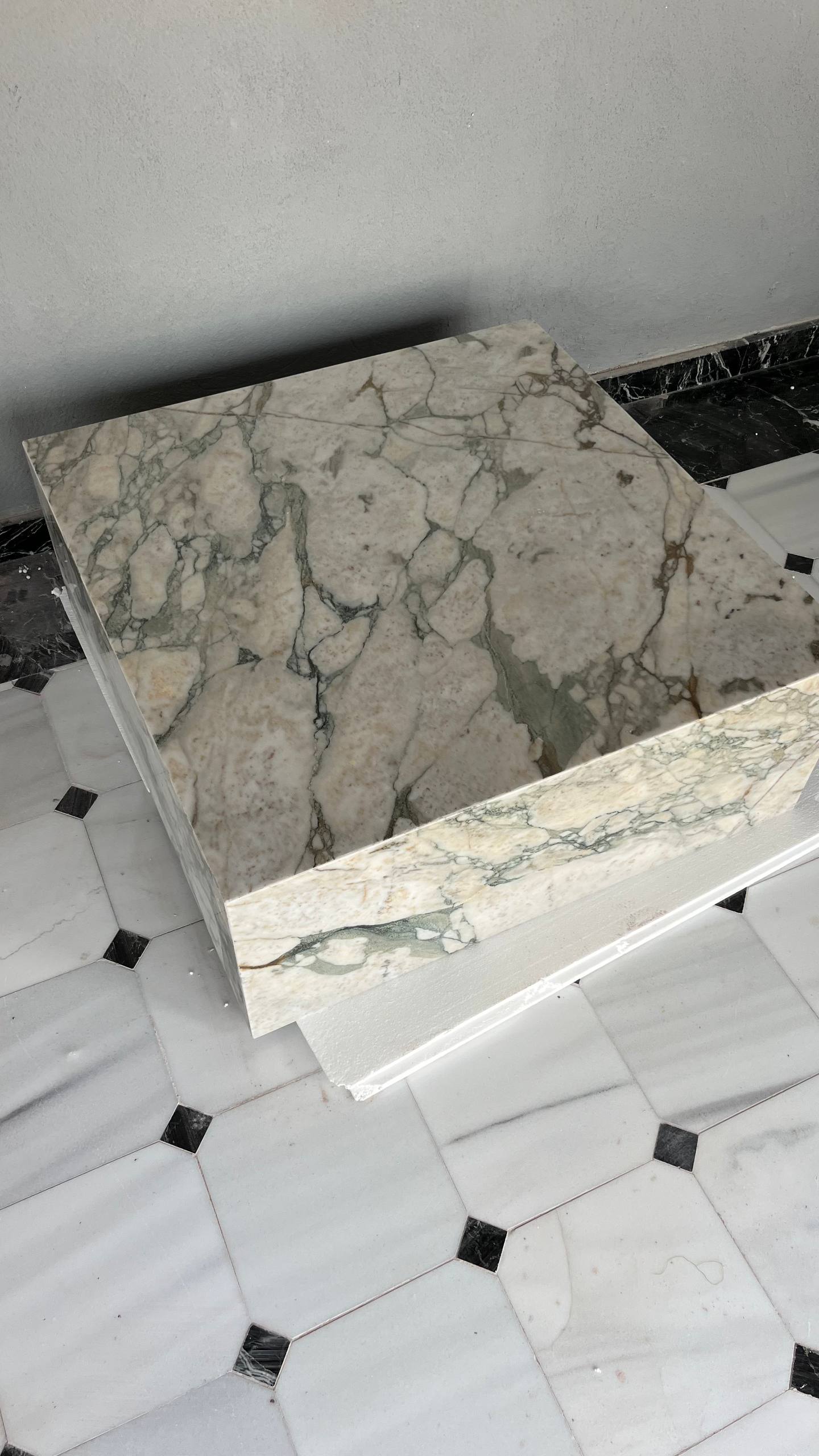 Calacatta Green Küp Orta Sehpa - Gönderime Hazır!